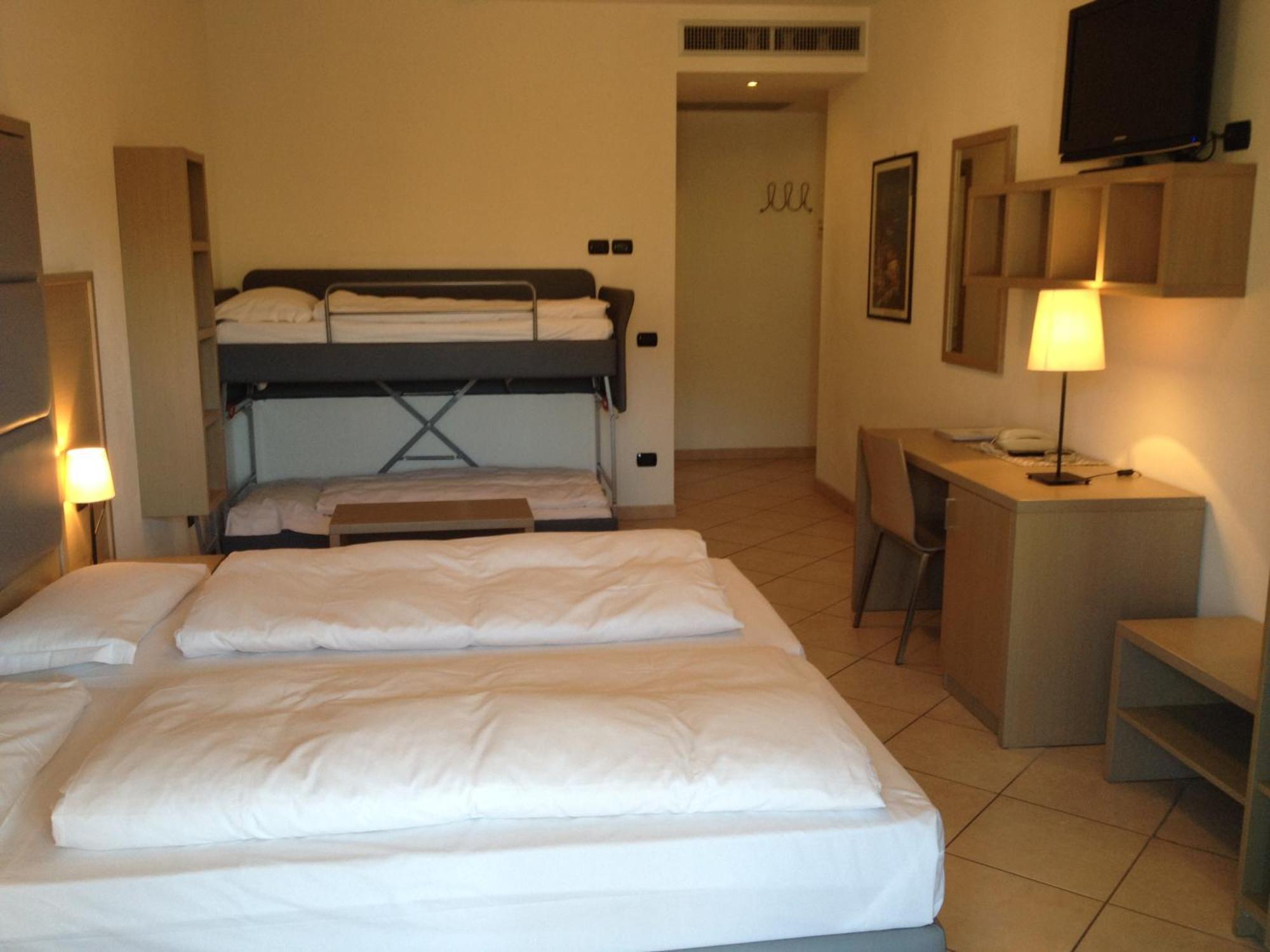 Villa Franca Nago-Torbole Room photo