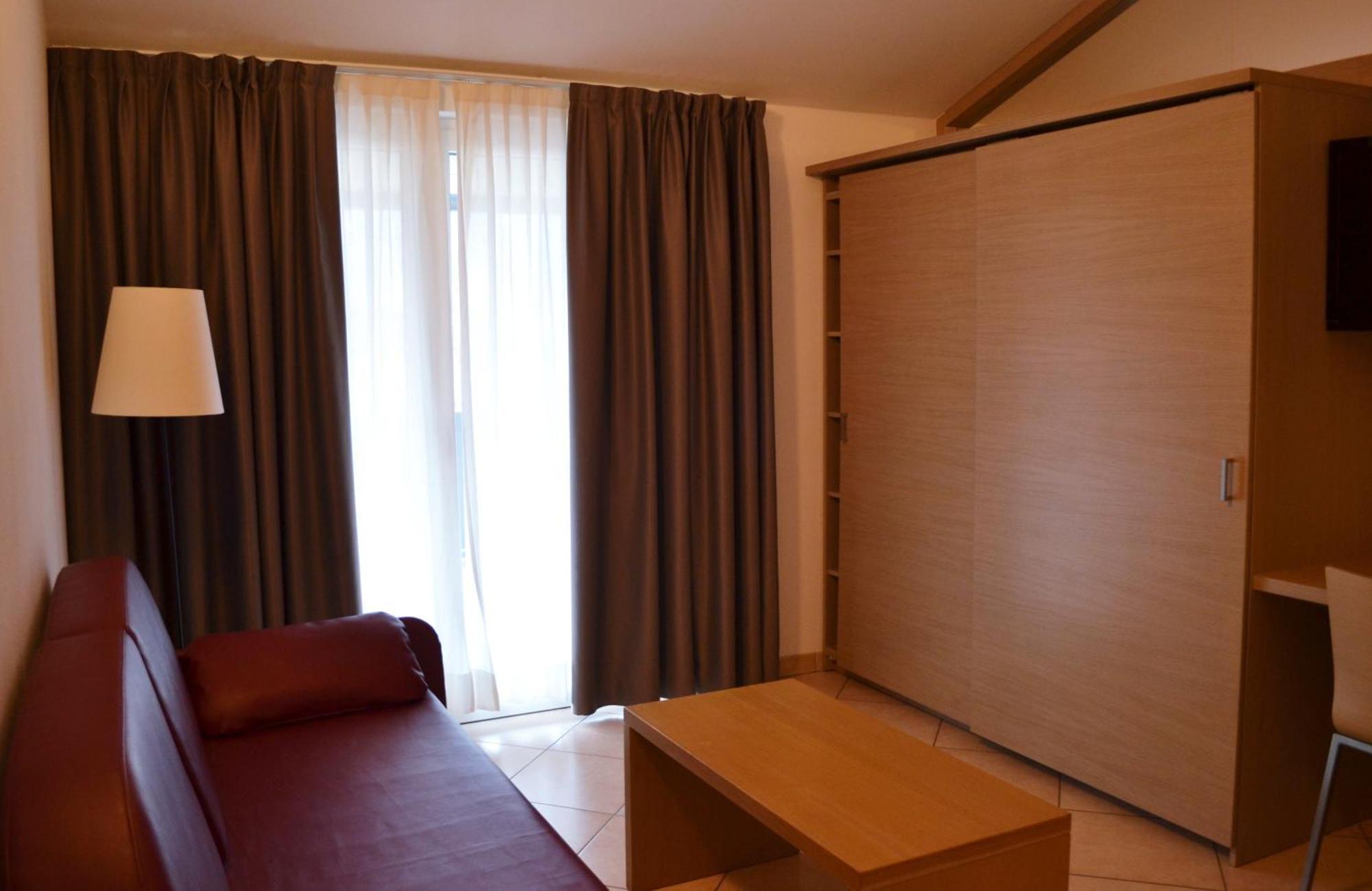 Villa Franca Nago-Torbole Room photo